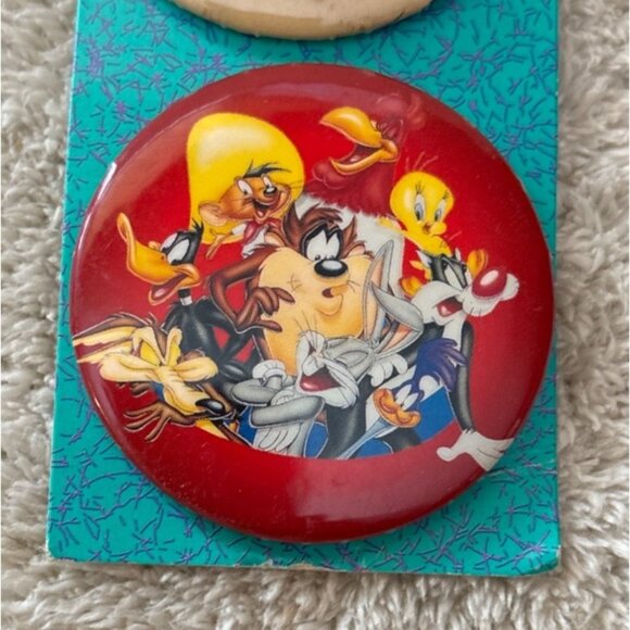 Looney Tunes Collector Buttons Bugs Bunny Taz Tweety Sylvester Vintage 1994 - Picture 2 of 6